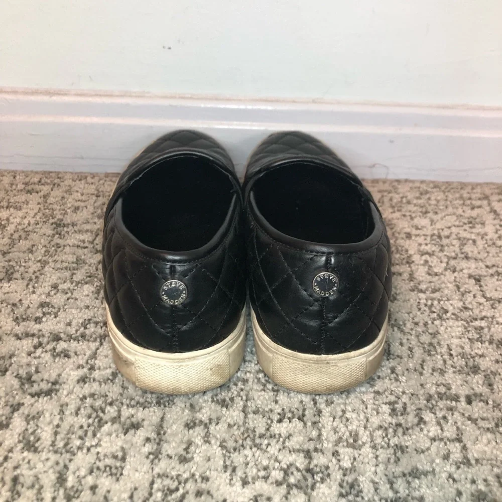 Steve Madden Black Endell Quilted Slip On Shoes Size 7.5